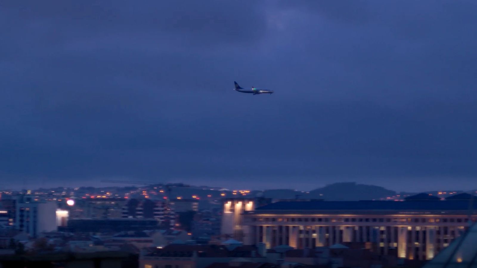 Trailer Saudações